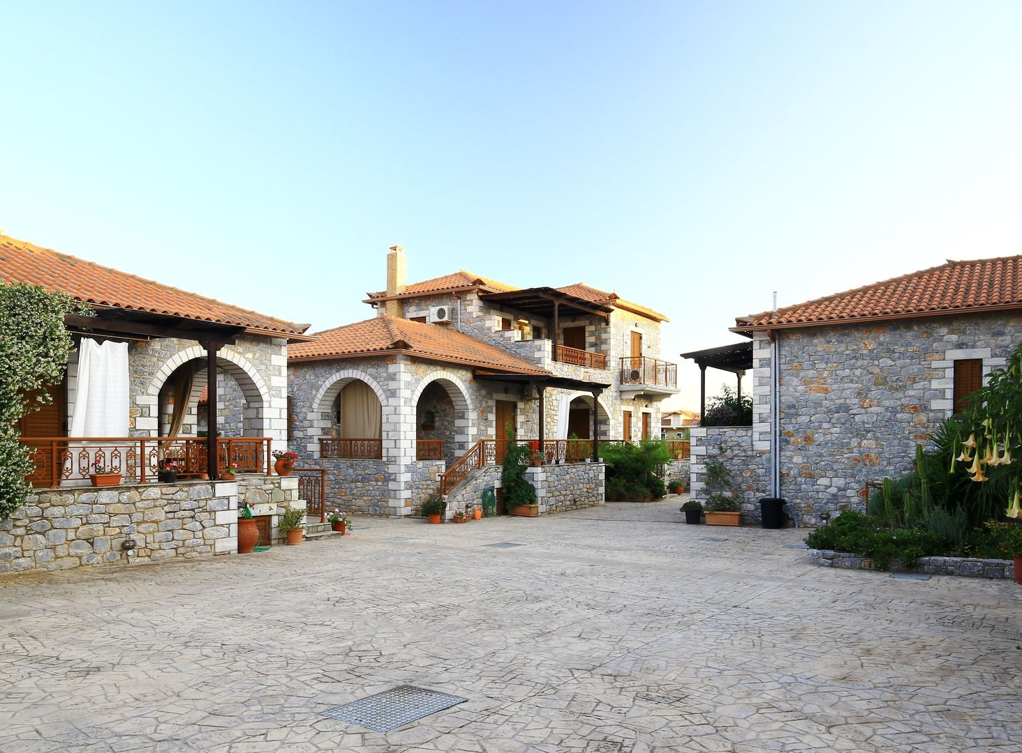 Stephanou Inn