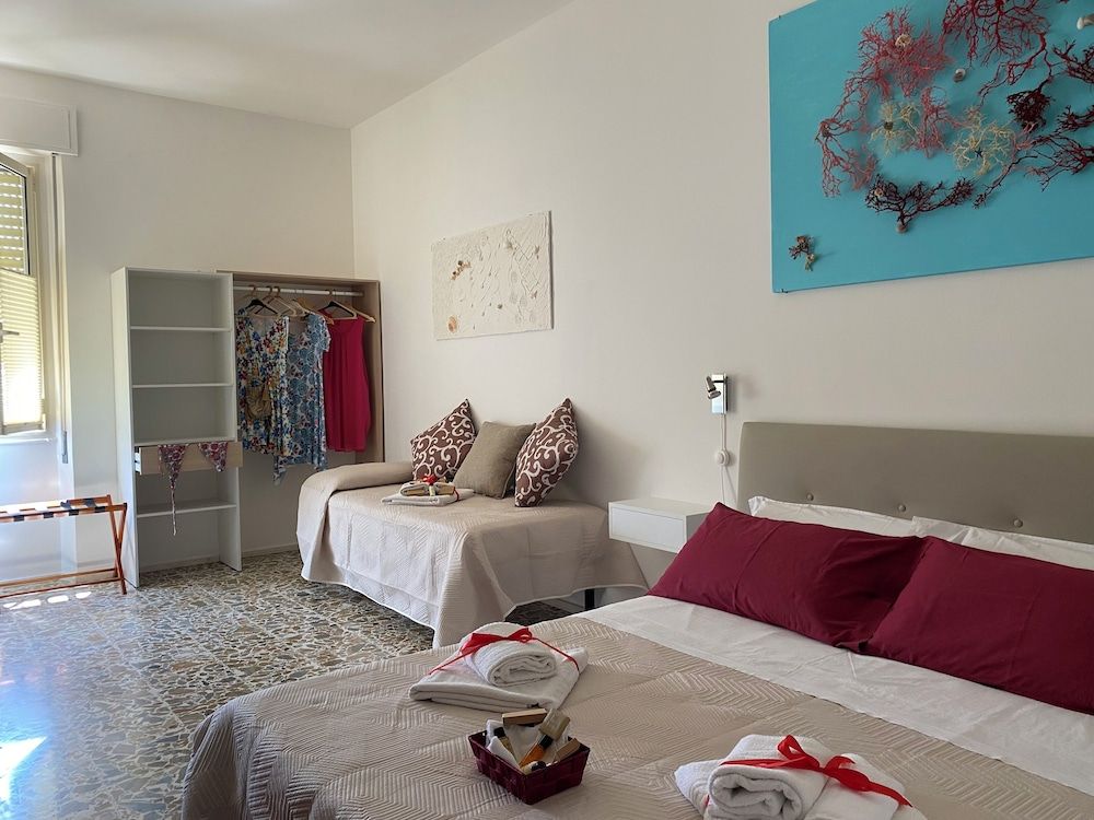 Rossocorallo Rooms