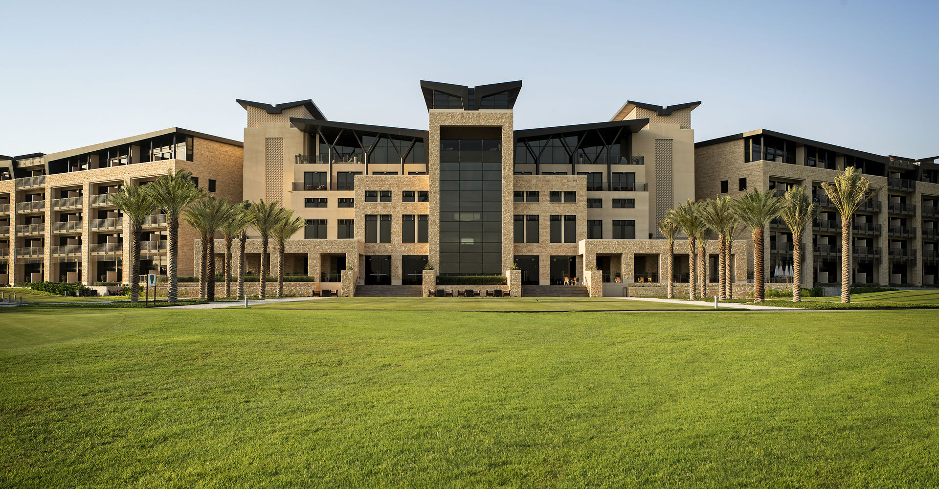 VOGO Abu Dhabi Golf Resort & Spa