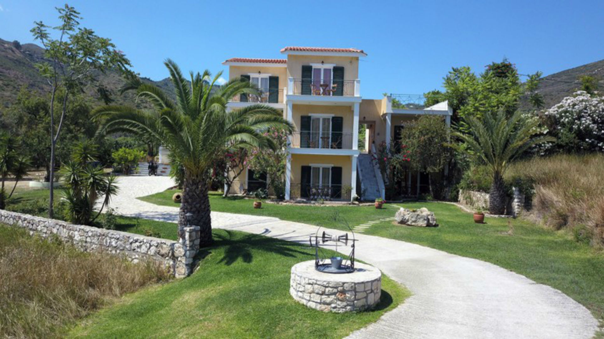 Kykeon Rooms