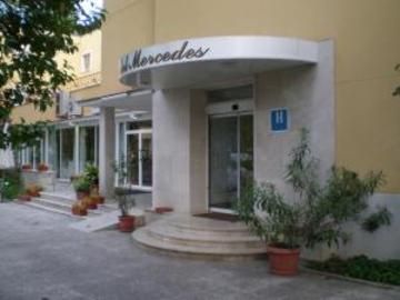 Mercedes