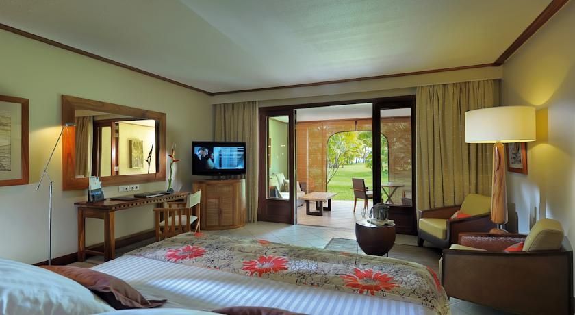 Paradis Beachcomber Golf Resort & Spa