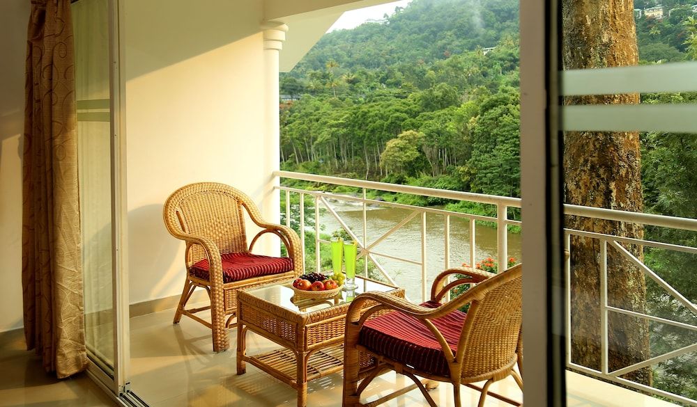 Blanket Riverside Resort & Spa