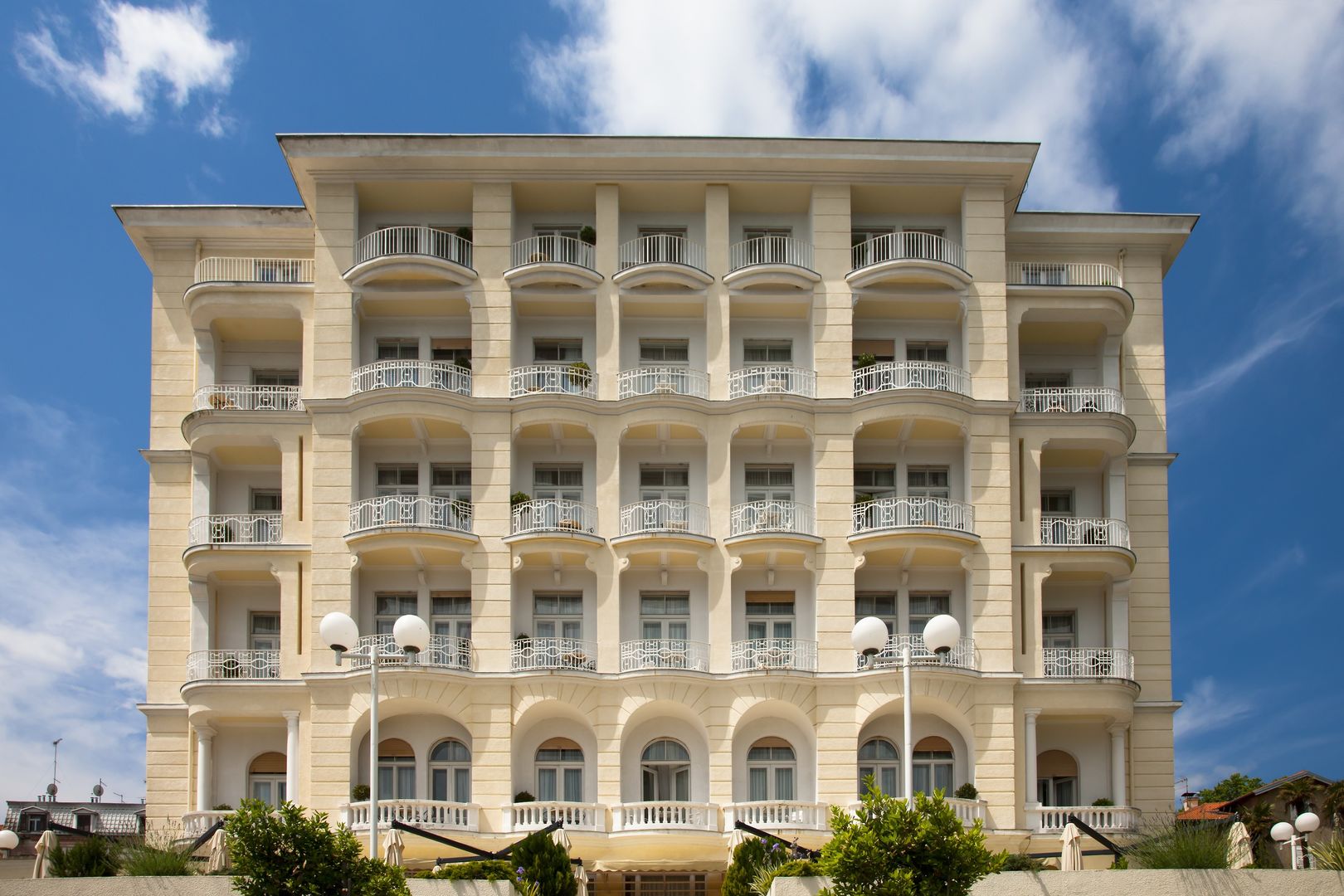 Hotel Bristol