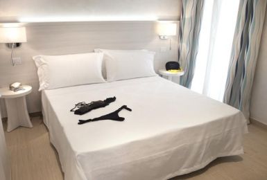 Marina Beach Suite Hotel