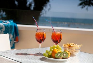 Marina Beach Suite Hotel