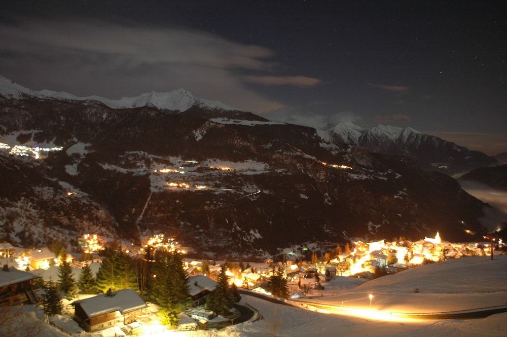 Hotel Caprice Des Neiges