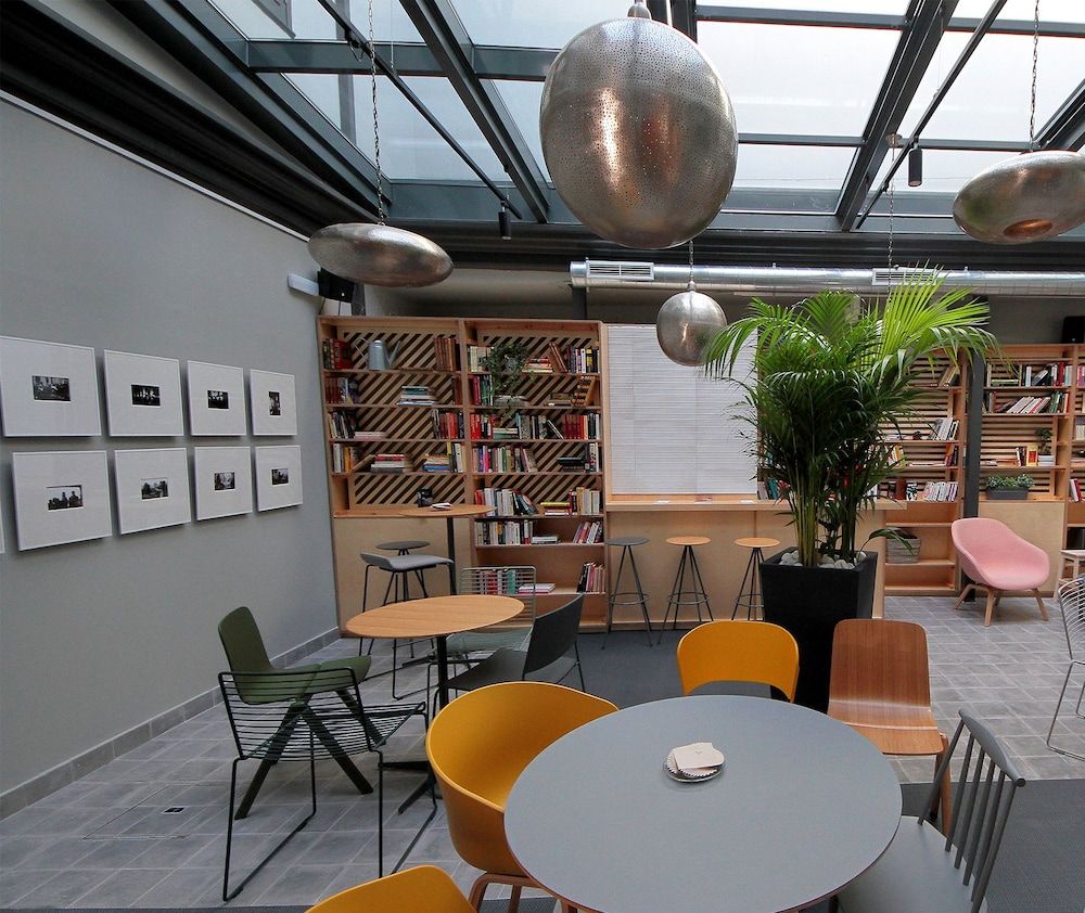 Complutum Hostel