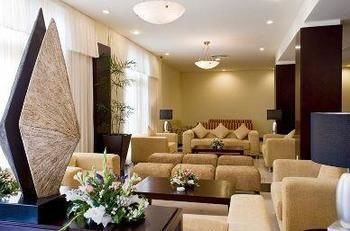 Ramada Plaza by Wyndham Karachi Airport Hotel