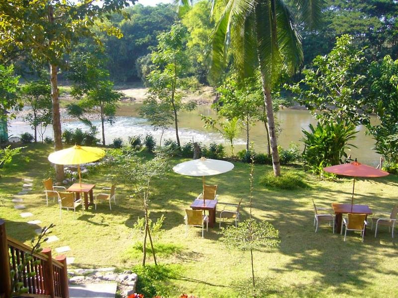 Riverhouse Resort