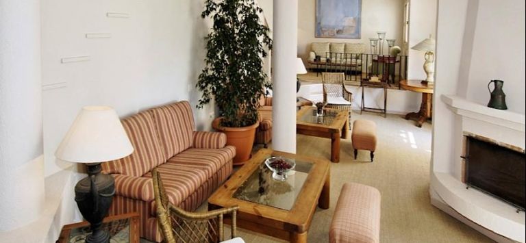 miKasa Suites & Spa