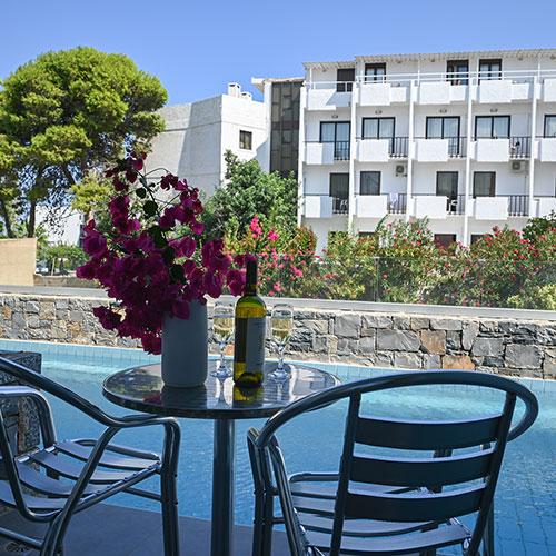 Pollis Hotel
