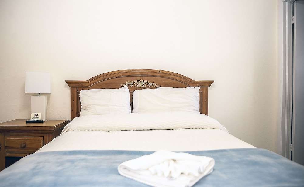 Orange Hill Beach Inn