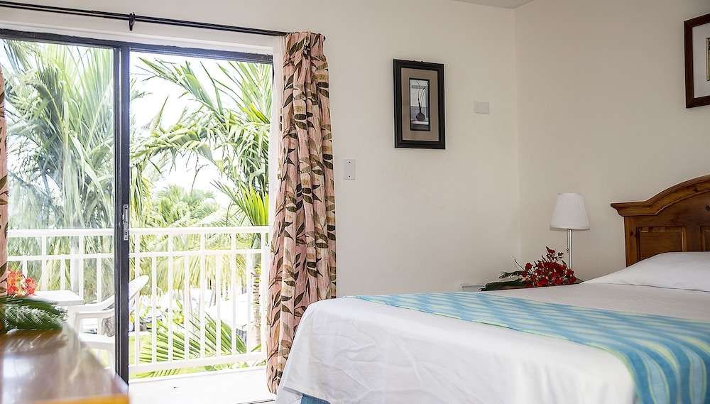 Orange Hill Beach Inn