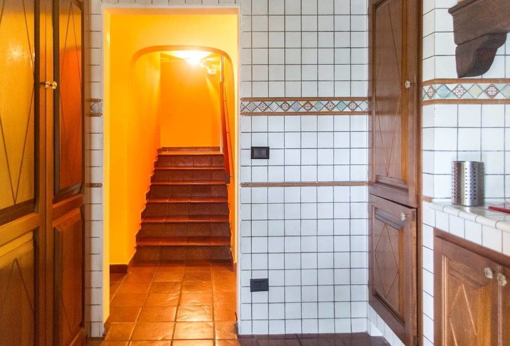 B&B Stonehouse