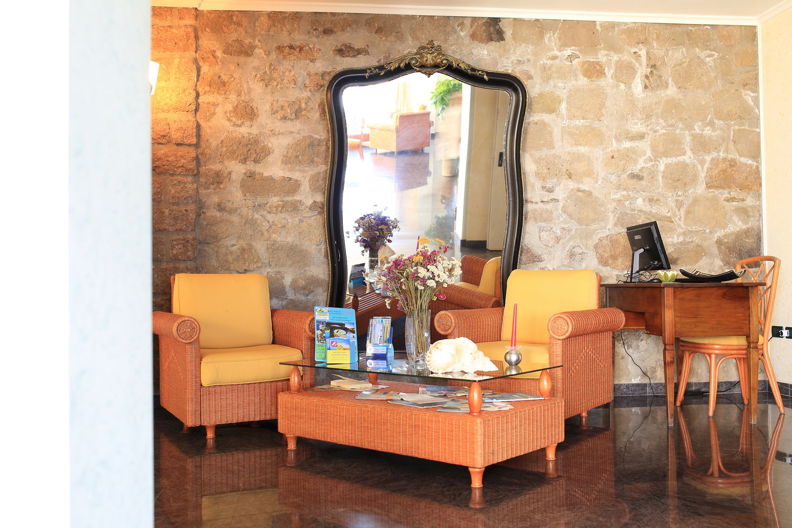 Hotel Nantis