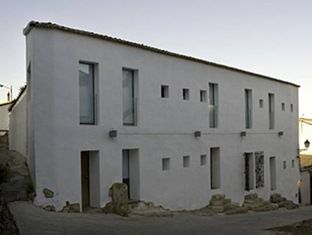 La Maga Rooms