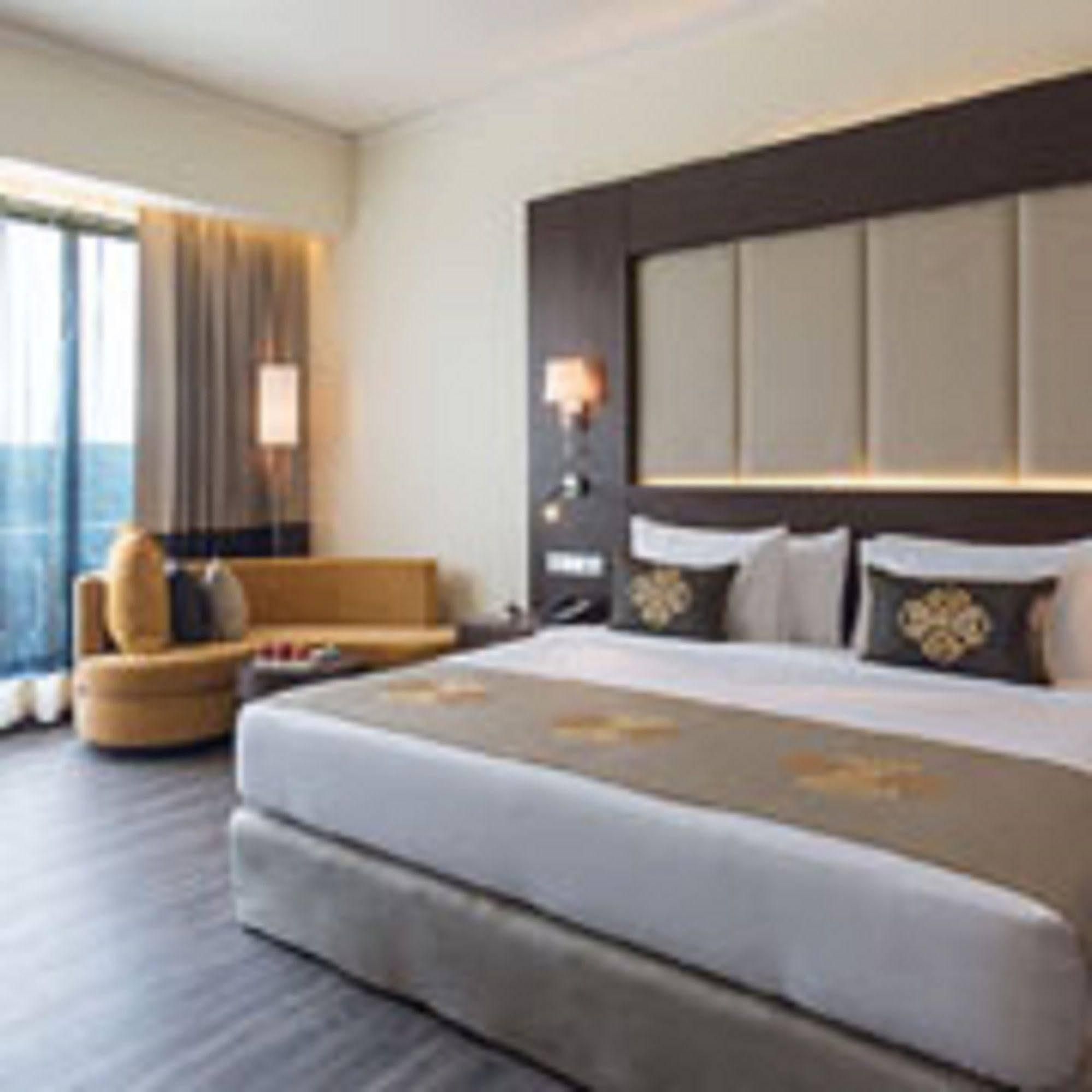 Radisson Blu Plaza Hotel Mysore