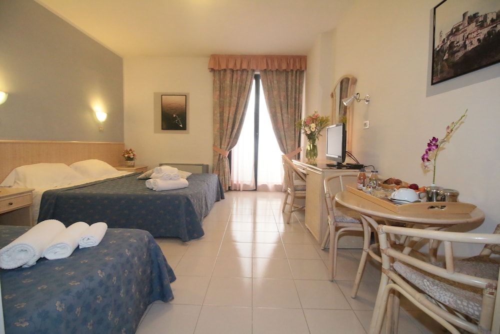 River Park Hotel