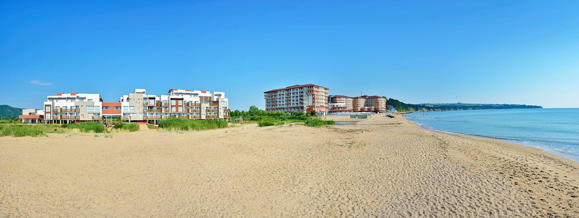 SOL Luna Bay