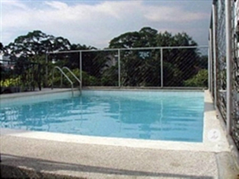Garden Plaza Suites