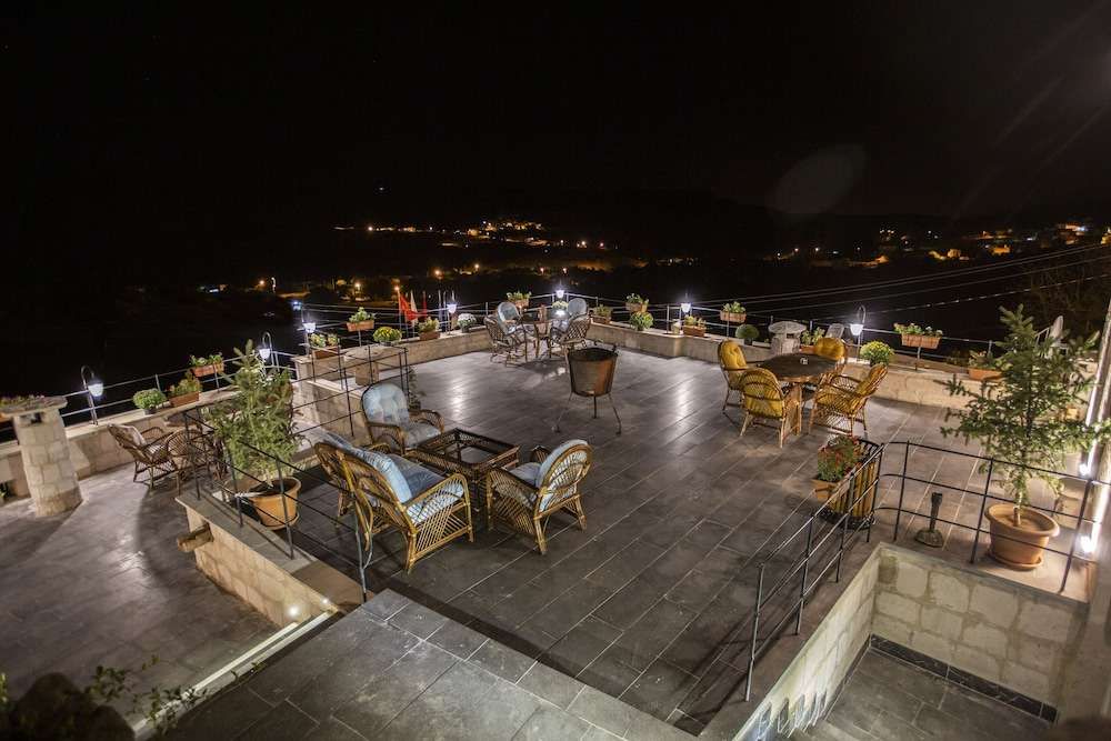 Lavender Cave Hotel