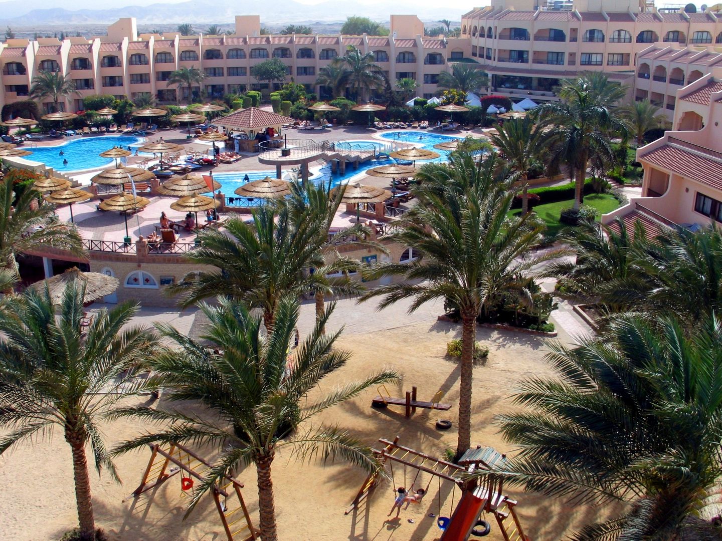 Flamenco Resort