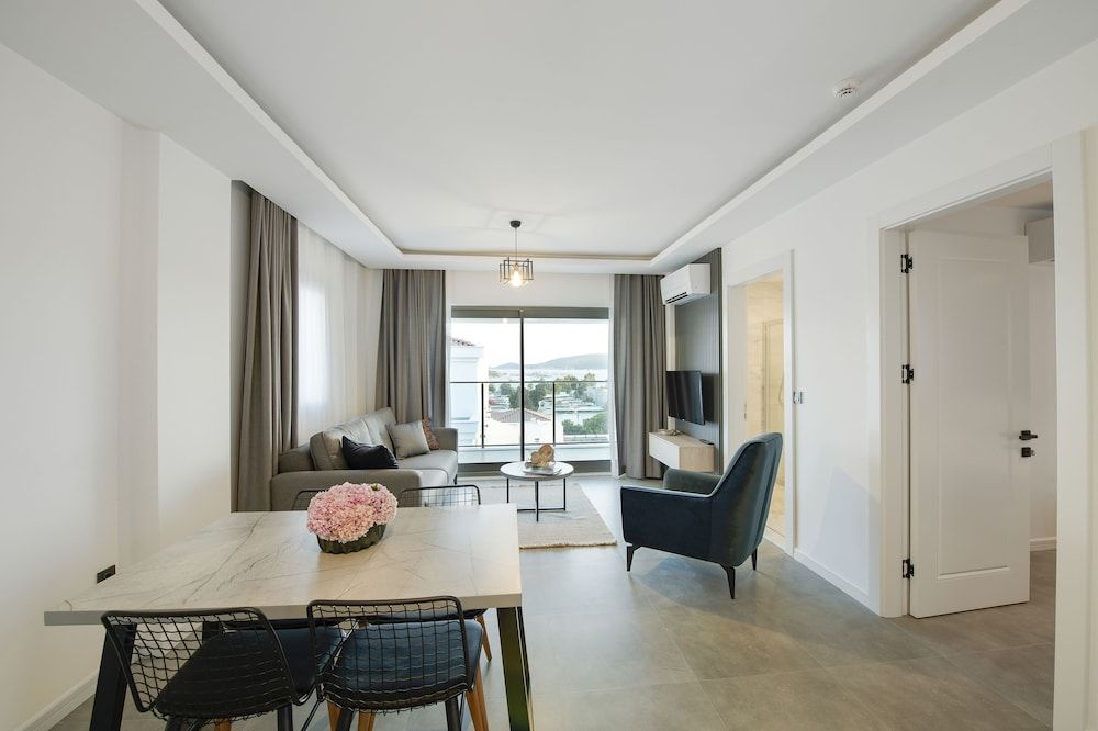 Lodos Suites