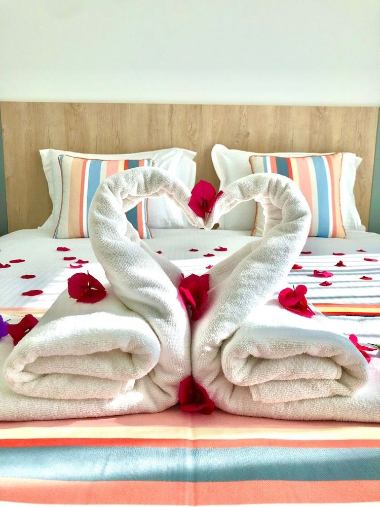 Lodos Suites