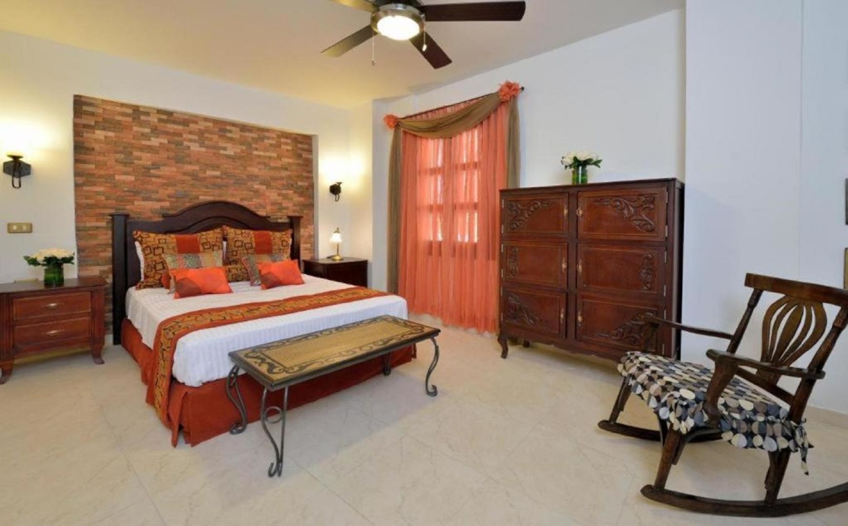 Hotel Dorado Plaza Calle del Arsenal