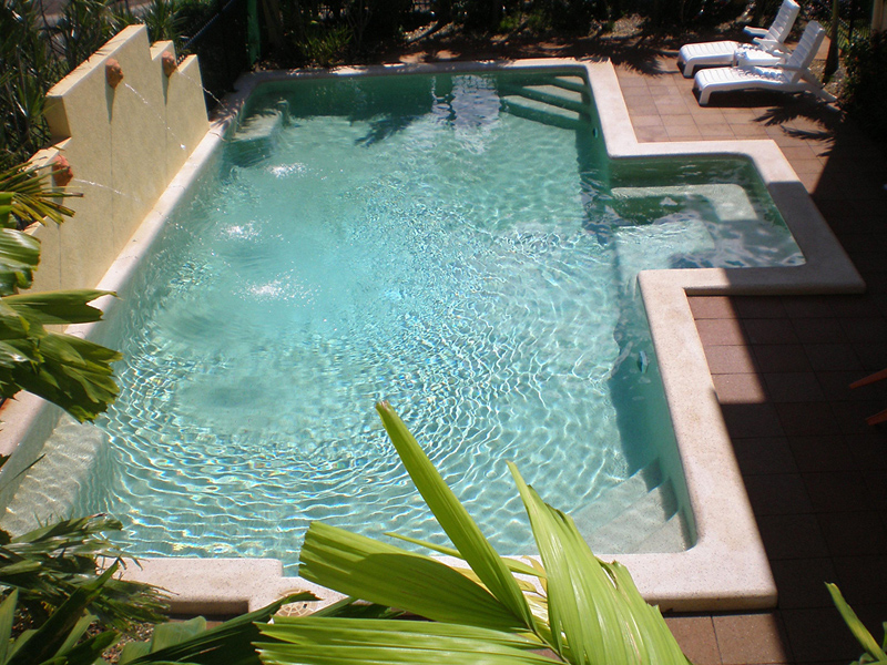 Bay Village Tropical Retreat