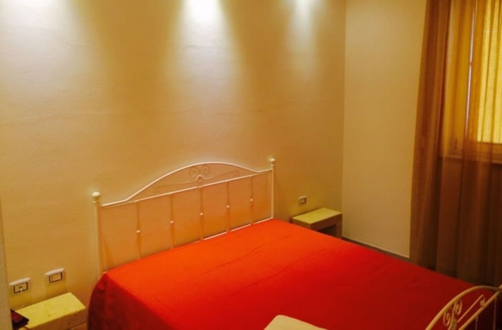 Reverse Hotel