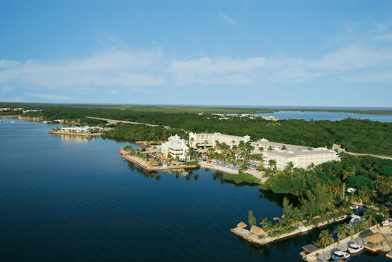 Reefhouse Resort & Marina