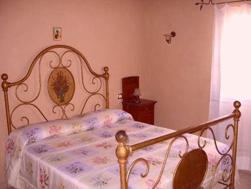 Il Grappolo e la Rosa