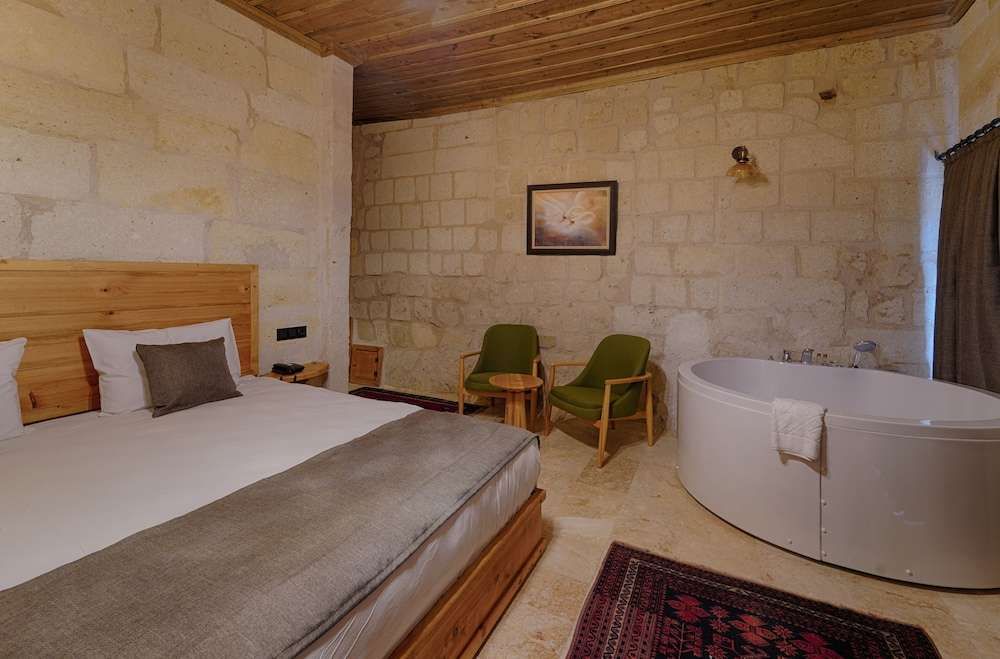 Concept Cave Suites