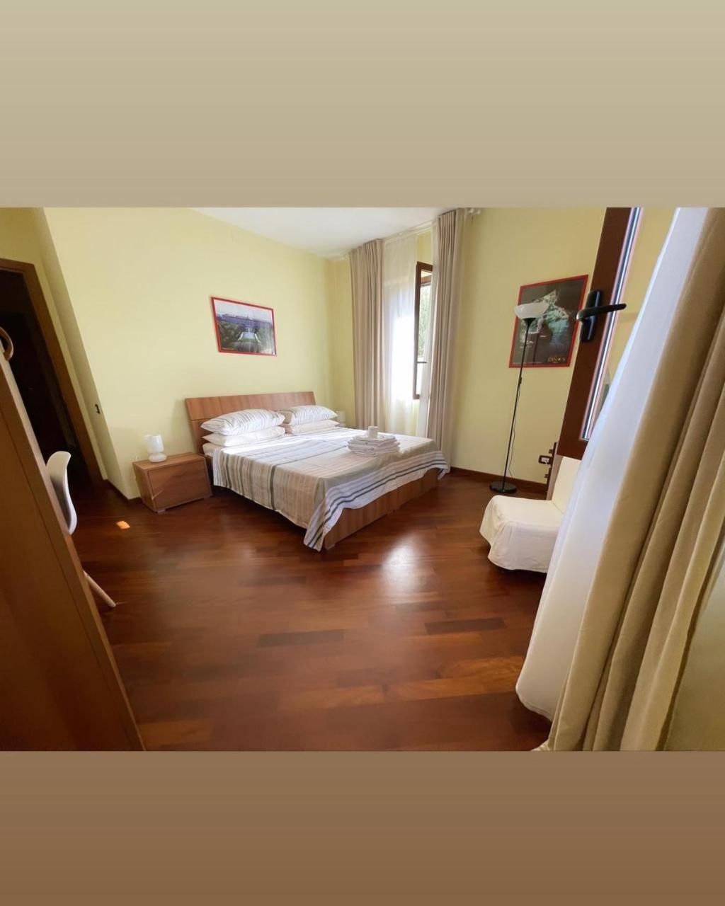 Dino's B&B