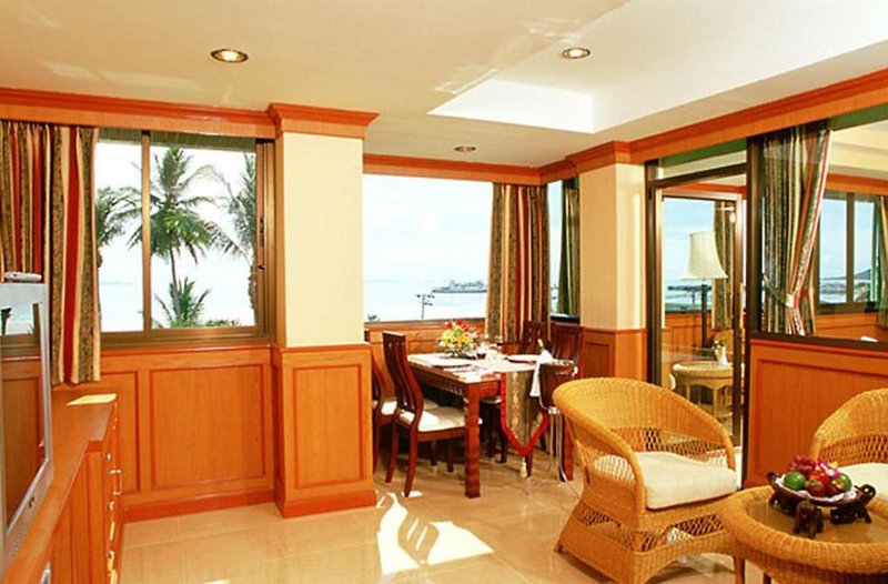 Grand Sea View