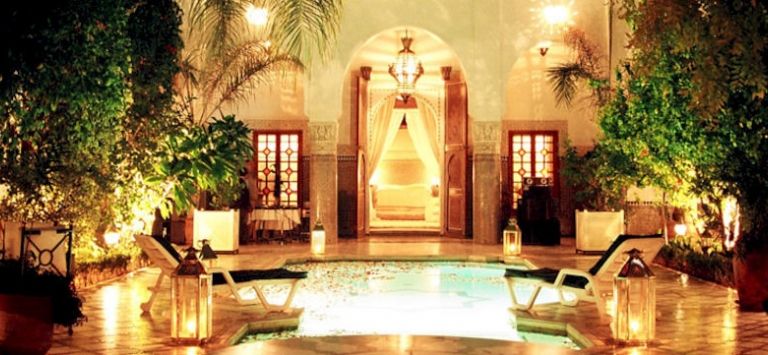 Palace  Donab
