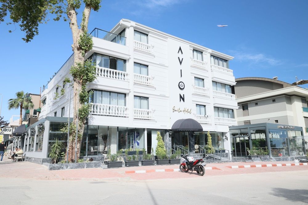 Avion Suite Hotel