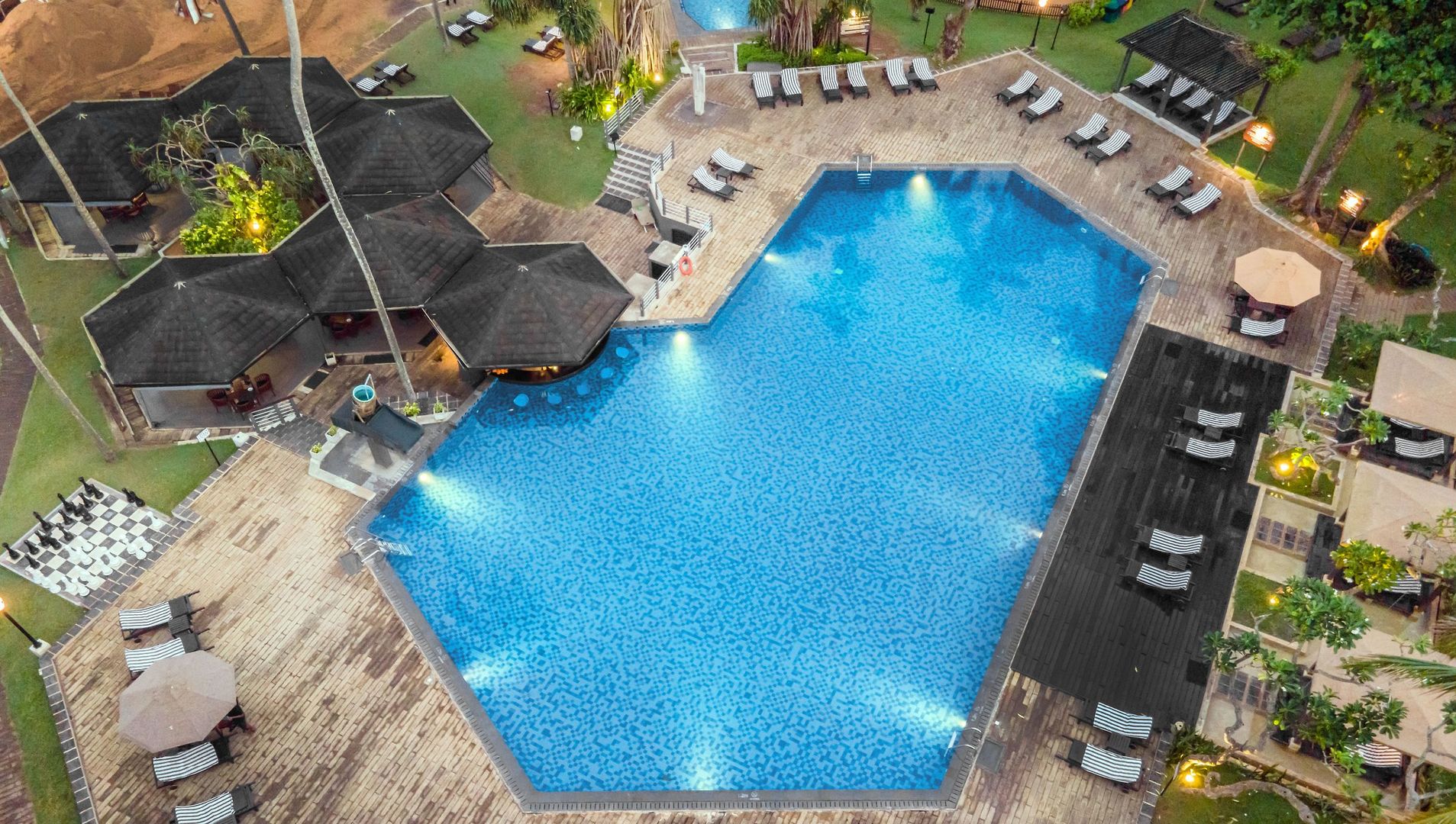 Tangerine Beach Hotel