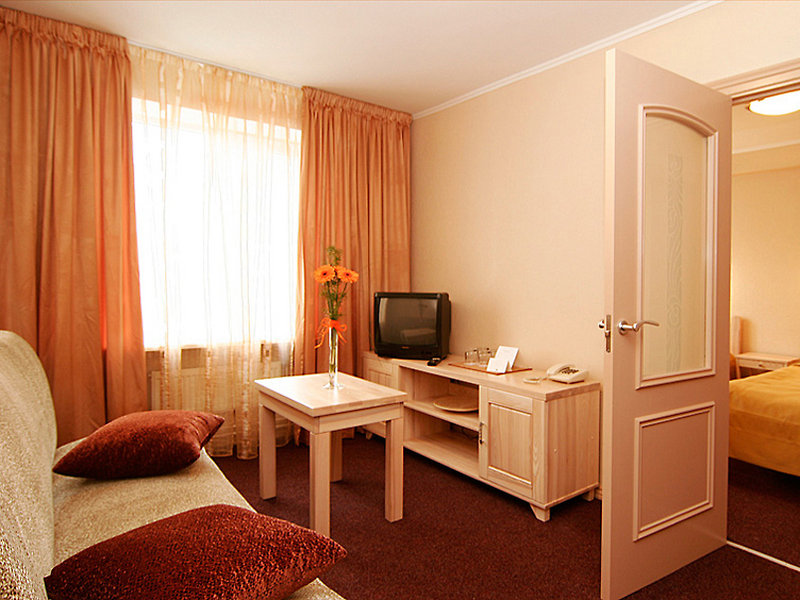 Rija Hotel Tia