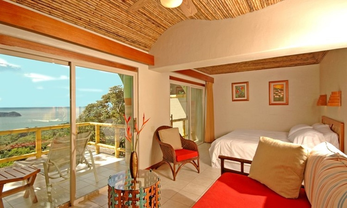 Si Como No Resort & Wildlife Refuge