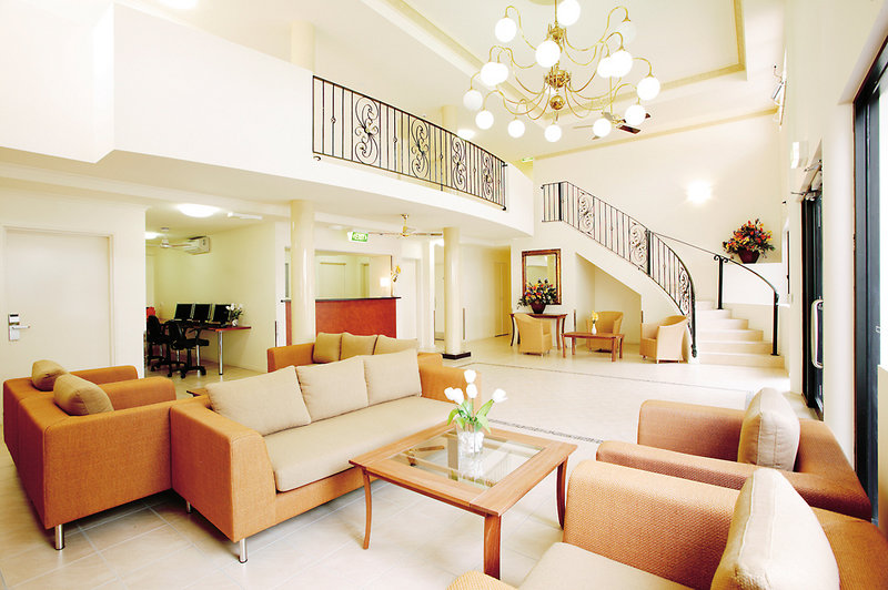 Cairns Queens Court