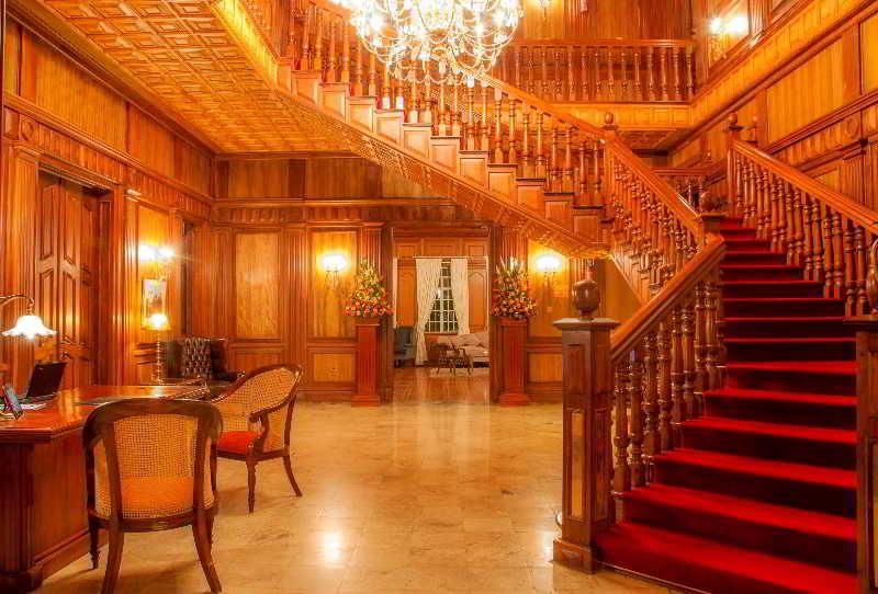 Muthu Sovereign Suites & Spa