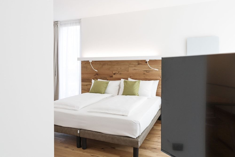 Garda Lake Suite