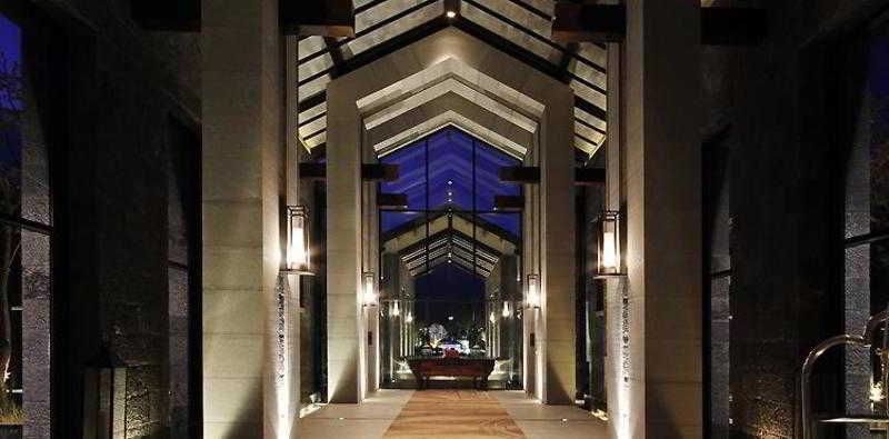 Hotel Pullman Lijiang Resort & Spa