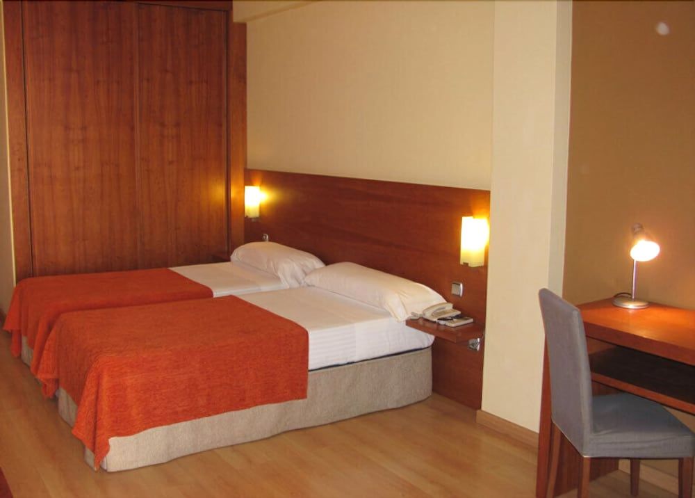 Hostel Torre Monreal