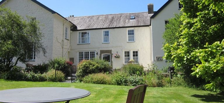 Plas Dinas Country House