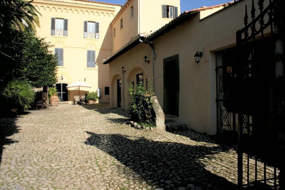 Castello Santa Margherita