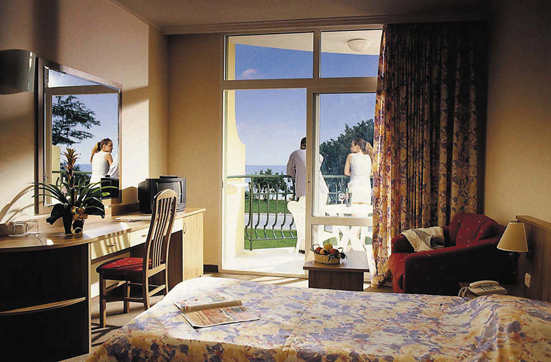 Hotel Estreya Palace